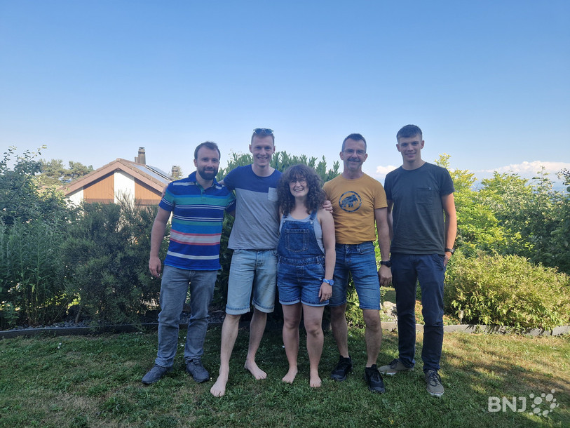 Les membres du comité, de gauche à droite: Kenny Othenin-Girard, Florian Jeanneret, Nadine Jeanneret, Christophe Gutknecht et Julien Blaser.