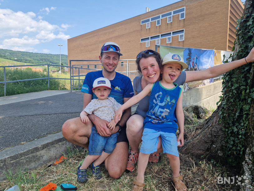 Manon a participé au parcours piccolo au Landeron avec ses enfants Léon et Paulin. Alexis faisait partie de l'organisation de la course.