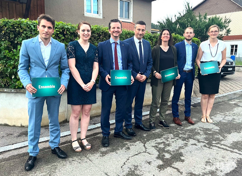 Nicolas Kocher, Maëlle Wenger, Yann Rufer, Jacques Gerber, Irène Donzé, Anael Lovis et Anne Sulliger (de gauche à droite): les candidats du PLRJ aux élections fédérales de cet automne.