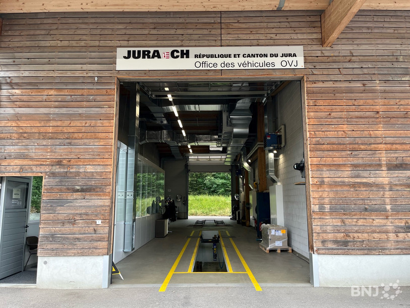 Une entreprise jurassienne a fourni et posé la ventilation dans la halle d'expertise à Saignelégier.