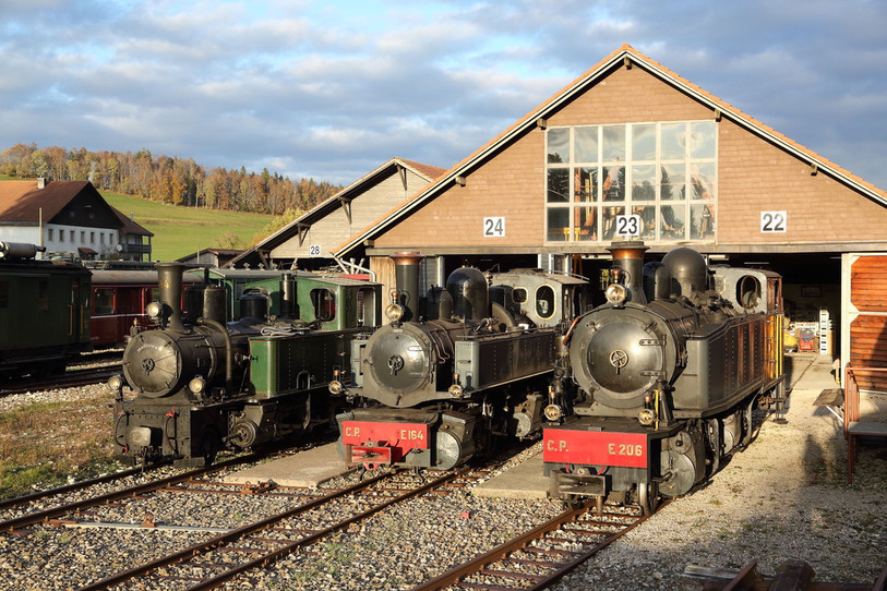 La Traction présente ses anciens trains dans son dépôt du Pré-Petitjean (photo: La Traction).