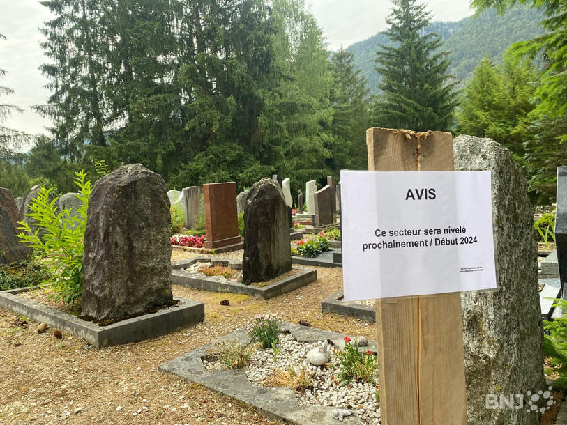 Le nivellement des deux secteurs du cimetière de Chalière a été annoncé dans la feuille officielle du 21 juin.