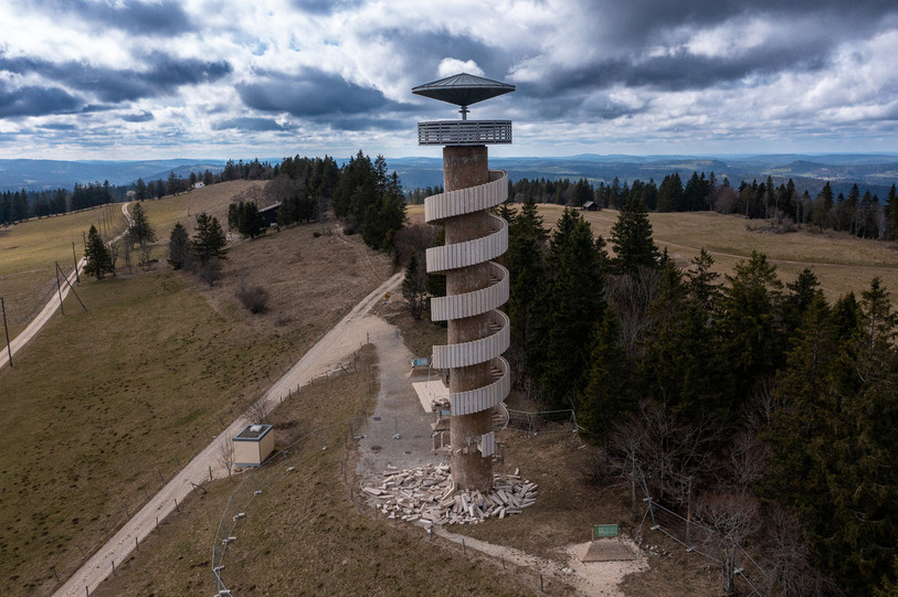 Le conseil de fondation de la Tour de Moron appelle aux dons pour sauver l'ouvrage en attendant que le Ministère public boucle son enquête. (Photo : Georges Henz).