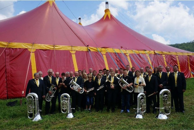 En 2013, la Société de Musique de Grandval célébrait un siècle d’existence sur tout un week-end. Au total, 5'000 personnes ont pris part à l'évènement. (Photo : Société de Musique de Grandval)