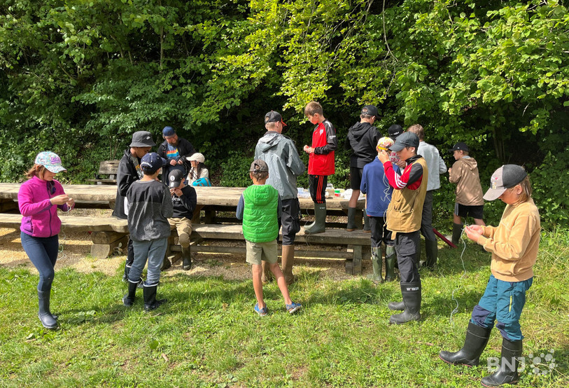 Les participants à l'école de pêche ont notamment été initiés à la réalisation des nœuds.