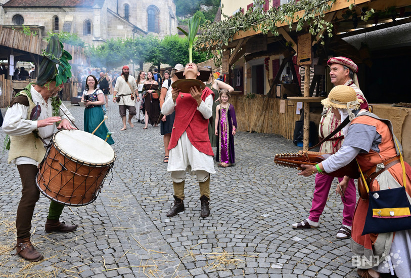 Les Médiévales font battre le coeur de St-Ursanne jusqu'à dimanche (photo : Georges Henz).