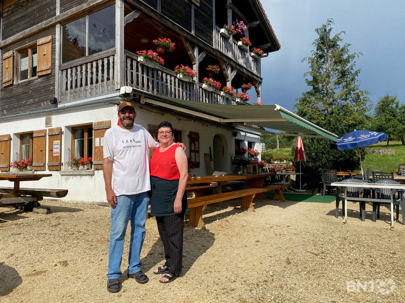 Thérèse et Frédy vous accueillent à l'Auberge de Graitery. Escale indispensable après une rude montée.