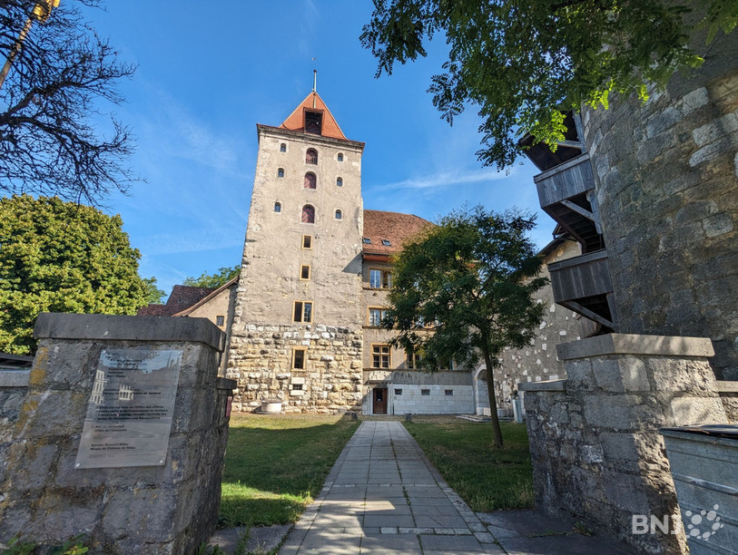 Les expositions du Musée du Château de Nidau peuvent être visitées avec ou sans guide.