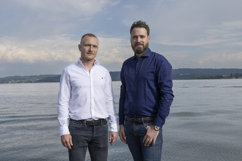 Jonas Niederhauser (à gauche) et Yann Ribaut ont créé une plateforme pour les hôteliers. (Photo: Hotel Moment) 