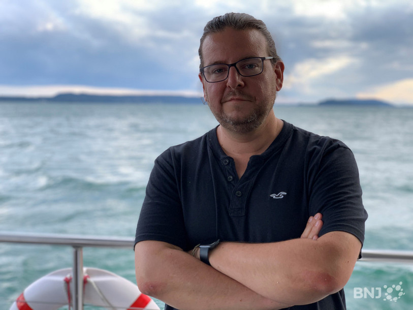 Le coordinateur sportif du FC Bienne Oliver Zesiger souhaite atteindre la Challenge League avec son équipe, à long terme.