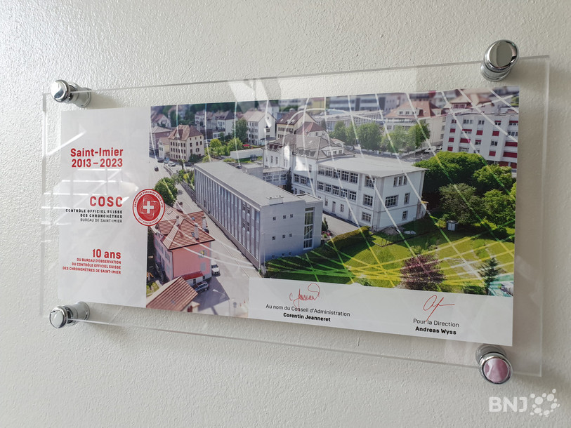 Une plaque commémorative a été réalisée à l’occasion des dix ans du bureau imérien du COSC.