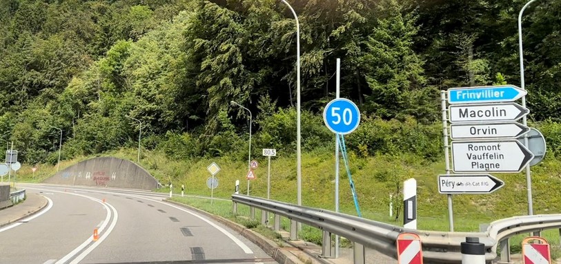 Le second panneau indiquant la vitesse minimale.