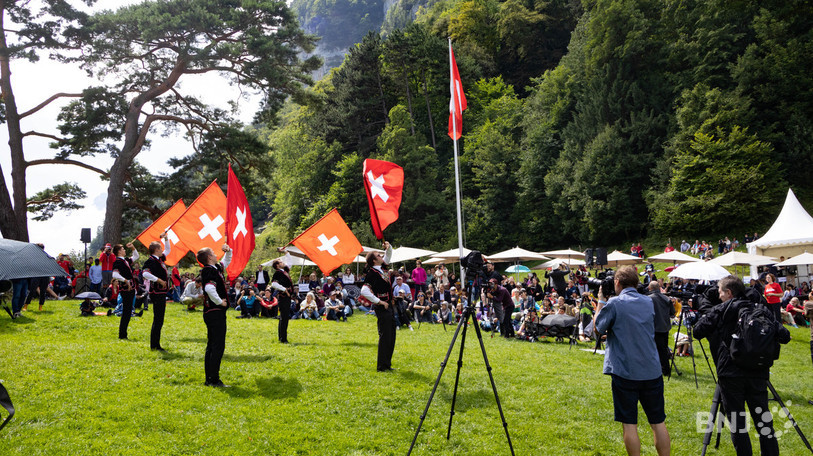 Des lanceurs de drapeaux ont animé la partie officielle.