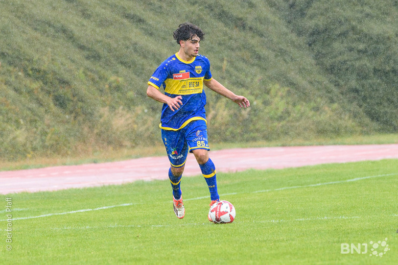 Maxime Carrizo a inscrit le premier but du FC Coffrane vendredi. (Photo : Bertrand Pfaff)