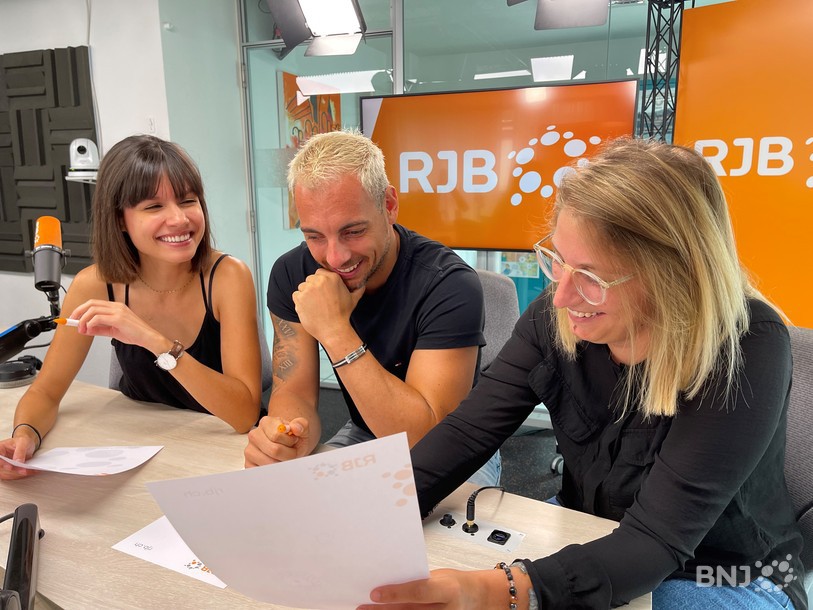 C'est désormais un trio qui vous réveillera tous les jours ! Diana, Sven et Farida vous donnent rendez-vous dès 6h pour faire le plein de bonne humeur.