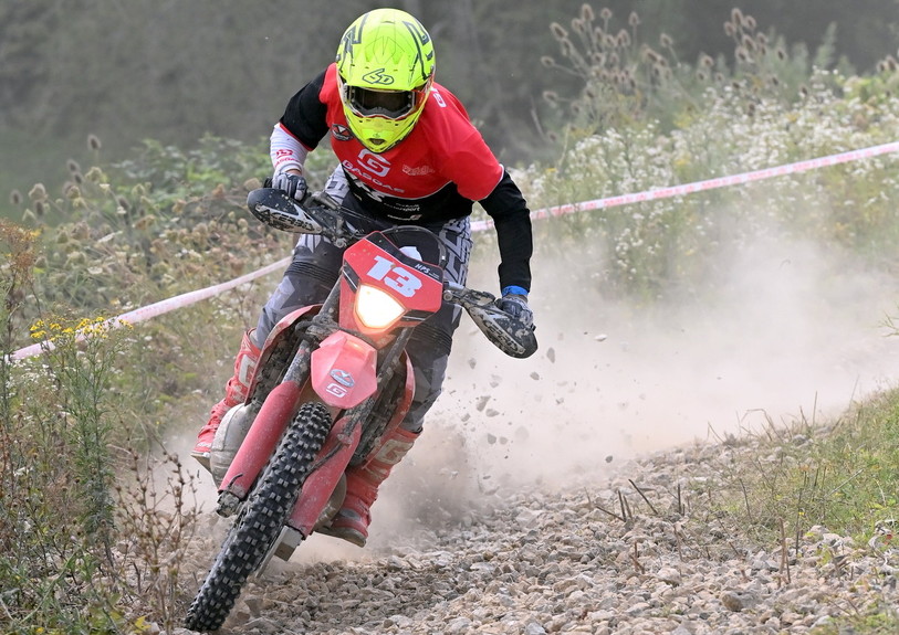 Luc Hunziker a dominé les débats à l'Enduro du Jura ce week-end à Bure. (Photo: Enduro du Jura / Denis Burgerey)