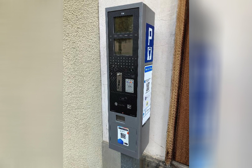 Les arnaques ont lieu sur des automates de ce type. (Photo : Ville de Delémont)