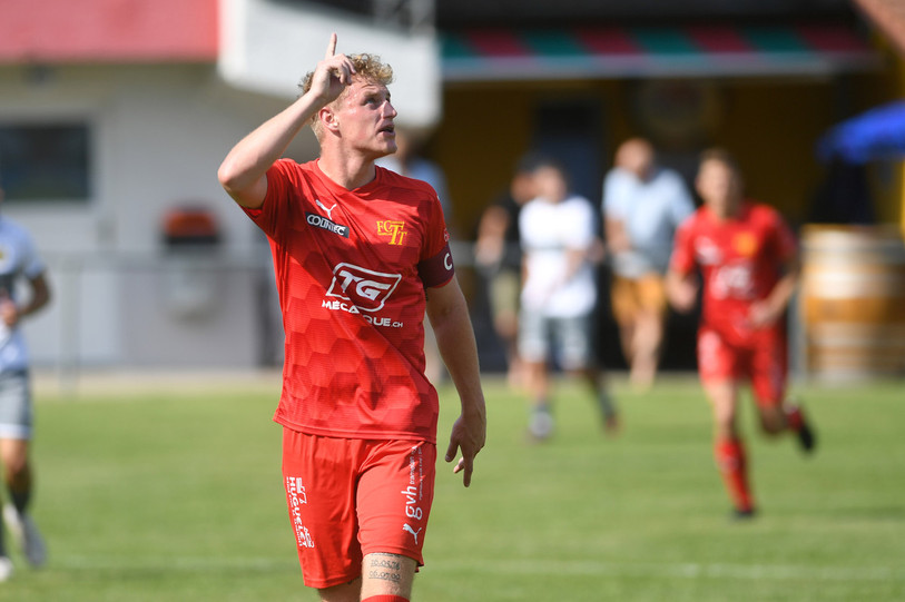 Le capitaine du FC Tavannes/Tramelan Wayan Ducommun espère sans doute que son équipe pourra regarder un peu plus vers le haut. (Photo d'archives : Bist/Stéphane Gerber).