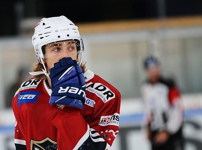 Tom Nappiot a inscrit 57 points en 30 matches avec les moins de 20 ans du HC La Chaux-de-Fonds la saison dernière. (photo : Mauricette Schnider)