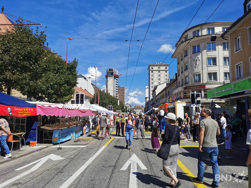 Samedi en début d'après-midi, les rues de La Chaux-de-Fonds étaient remplies de visiteurs.