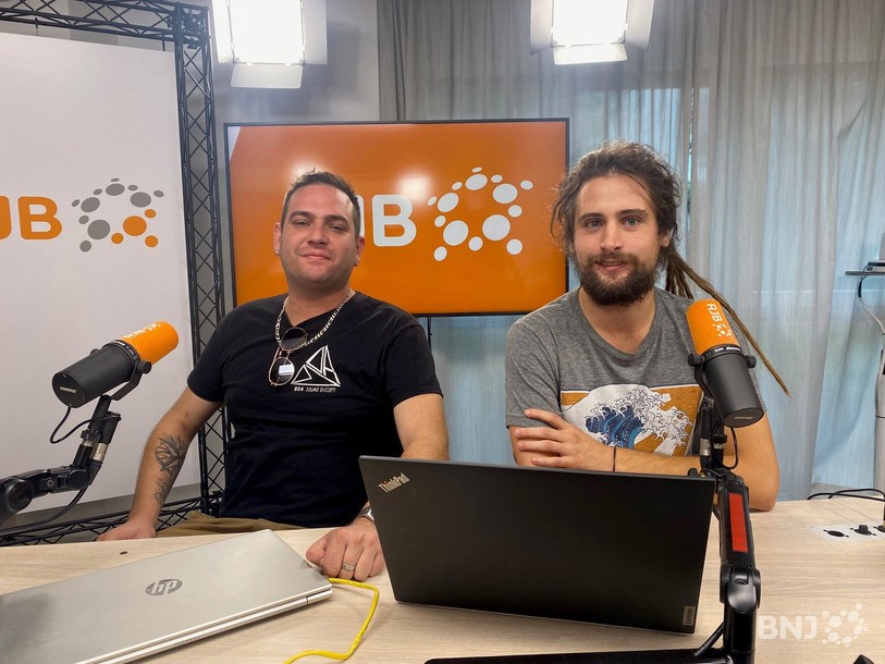 Gaétan (à gauche) et Loïc rêvent d’instaurer un cadre légal pour l’organisation des « rave party ».