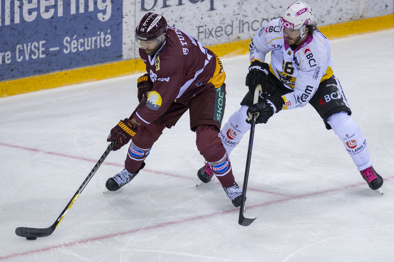 Eric Gélinas (ici face à Genève) s'apprête à porter le maillot du HC Ajoie pour la 1re fois à domicile cette saison face à son ancienne équipe de Berne (photo : KEYSTONE/Martial Trezzini).