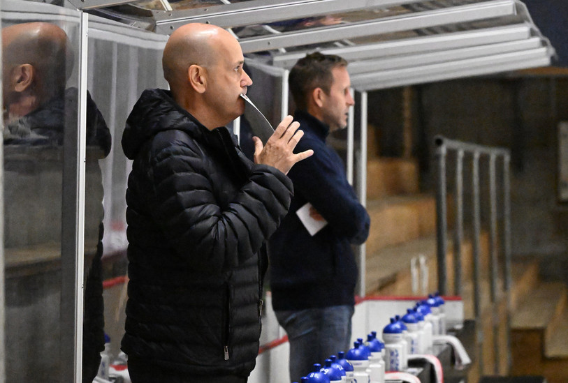 Gary Sheehan et le HCFM mettent fin à une série de 4 victoires de rang. (photo : archives/Georges Henz).