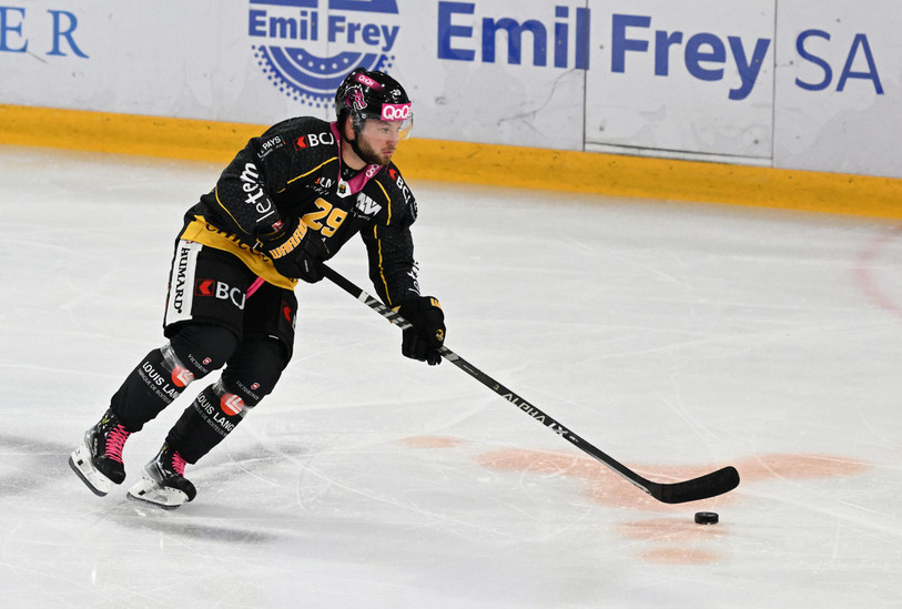 L'attaquant Gilian Kohler jouera désormais pour La Chaux-de-Fonds. (photo : archives/Georges Henz)