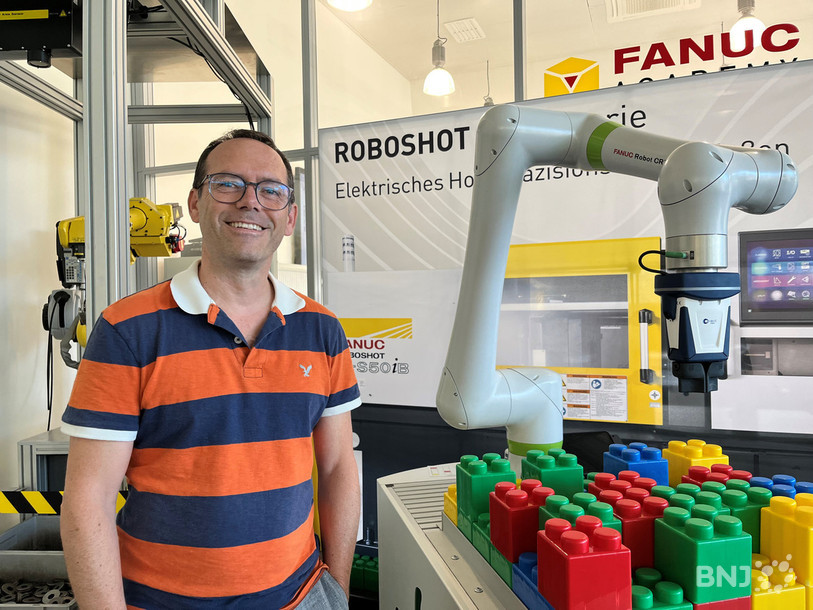 Pour Cyril Amez, responsable du développement des affaires pour Fanuc Suisse, le robot ne remplacera pas l'homme, il n'est là que pour s'occuper des tâches pénibles et répétitives, donc il ne faut pas en avoir peur.