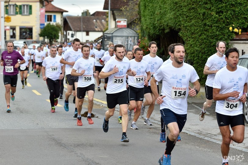 Les concurrents sont attendus en masse dimanche à Glovelier pour les courses du Tabeillon avec une participation espérée de 800 à 900 athlètes, course à pied et VTT confondus (photo : archives/Georges Henz).