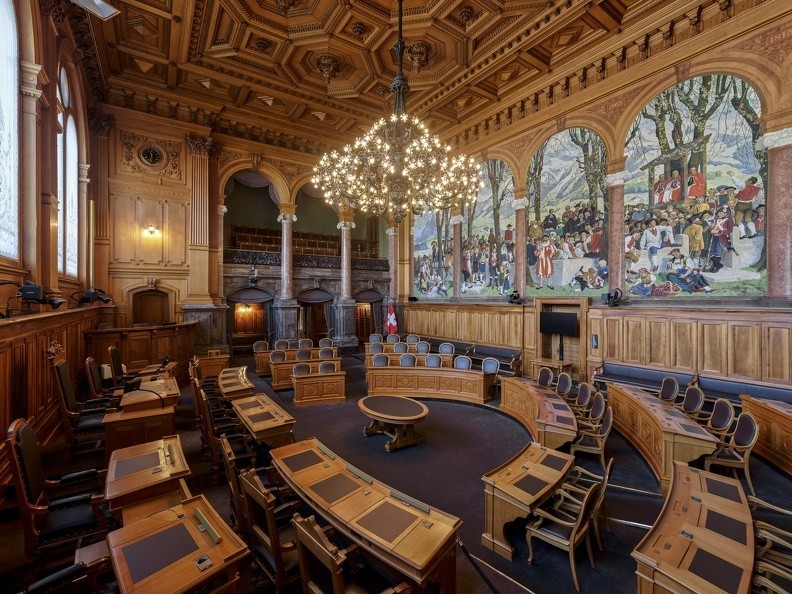 Le Conseil des Etats a voté à l'unanimité en faveur d'une extension des RHT. (Photo d'illustration : parlament.ch.)