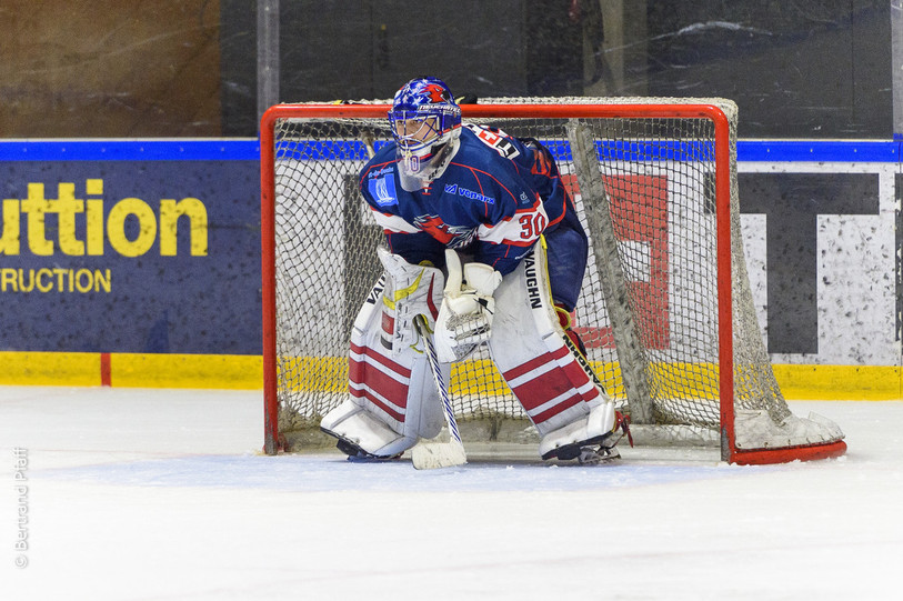 Josef Grguric a gardé la cage du HC Université Neuchâtel durant toute la rencontre. (photo : Bertrand Pfaff)