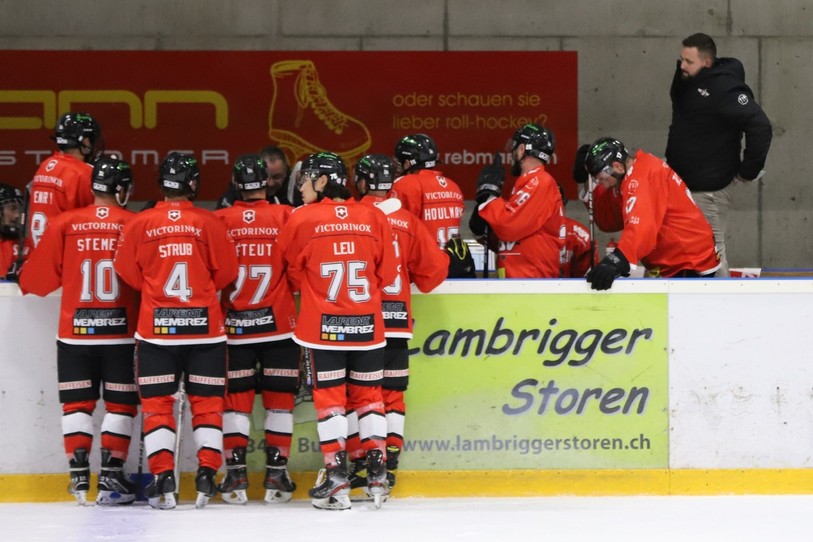 Le HC Delémont-Vallée s'est lourdement incliné contre le leader. (photo : archives/HC Delémont-Vallée/Yann-Eric Rebetez).