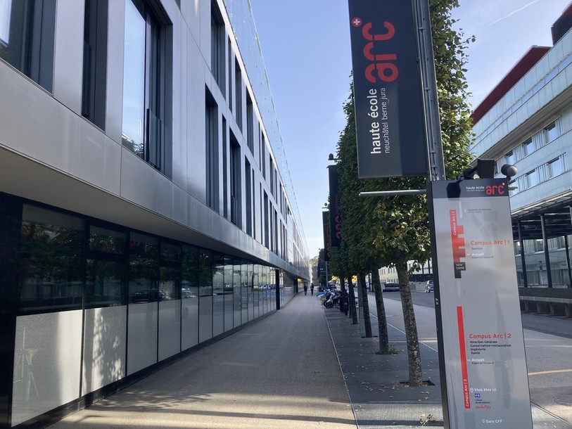 La Haute Ecole Arc à Neuchâtel fait partie de la HES-SO.