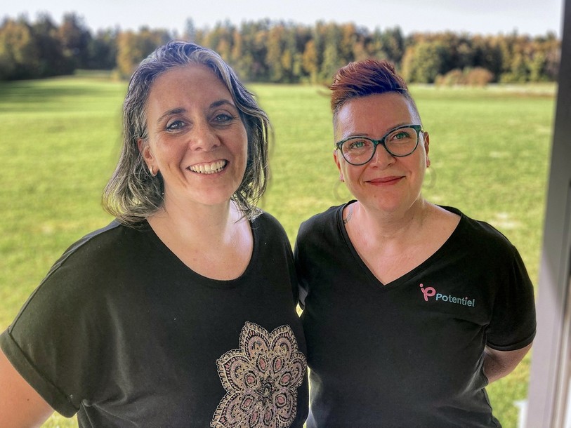 Vanessa Von Felten, présidente d’ADSR Jura, et Christel Frey, présidente de « Potentiel ».