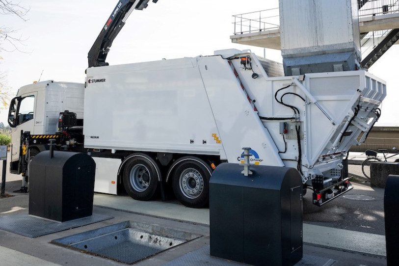 Un camion-poubelle électrique de la Ville de Neuchâtel. (Photo d'archives : Lucas Vuitel)