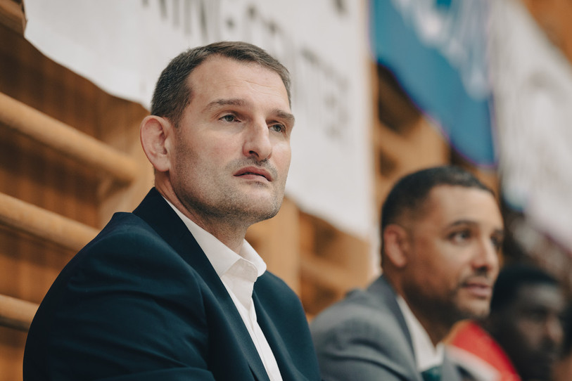 Mitar Trivunovic, et son équipe n'ont pas trouvé les solutions face à Lugano. (photo : Albin Tissier)