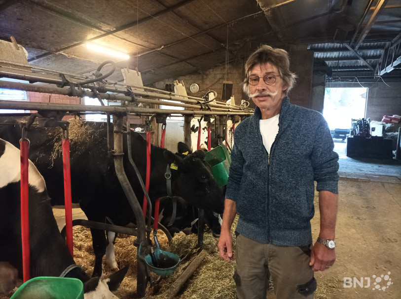 Pierre-Yves Dubail a répété les voyages aux Pommerats pour trouver de l'eau afin d'abreuver la quarantaine de vaches qu'il élève.