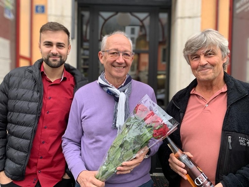 De gauche à droite: Ahmed Muratovic, conseiller général, François Cuche, conseiller communal, et André Vallat, président de la section Val-de-Ruz du PS.