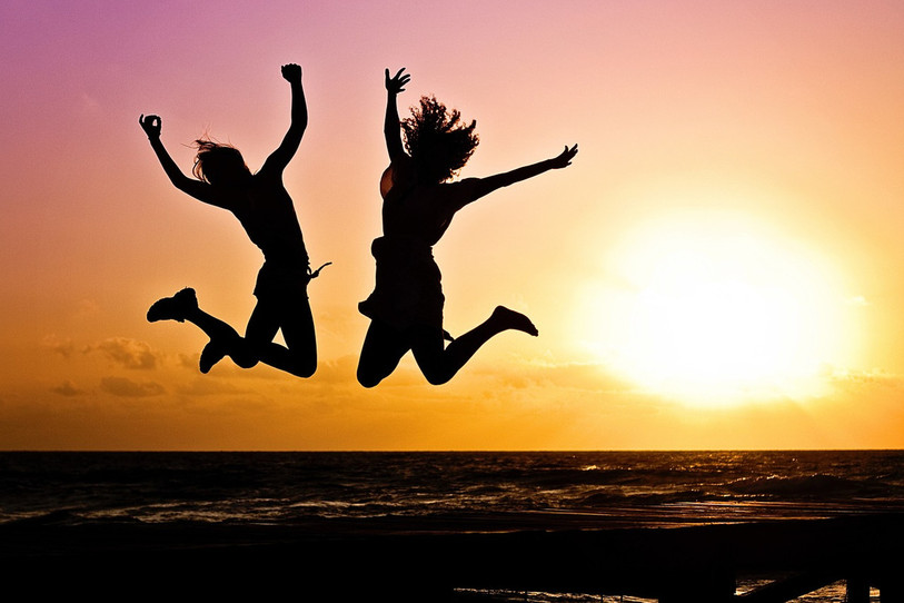 « Se sentir perdu dans la période de ses vingt ans et de ne pas avoir l’impression de traverser les meilleurs moments de sa vie, c’est normal », rassure Rosa Ikni. (Photo : illustration)