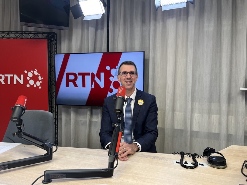 Jérôme Amez-Droz se lancera dans la course à la succession de Laurent Favre au Conseil d'État neuchâtelois. 