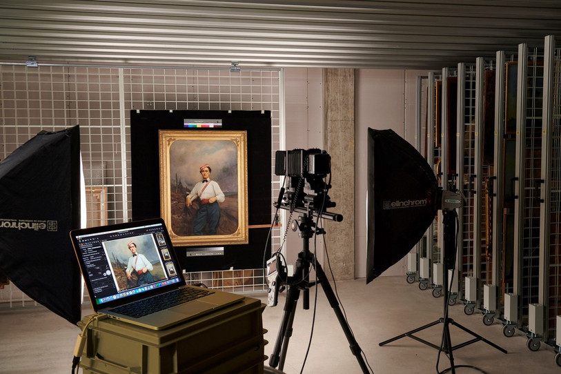La numérisation des œuvres d’art permet de documenter les collections et de les diffuser. Photo : Pierre Montavon.
