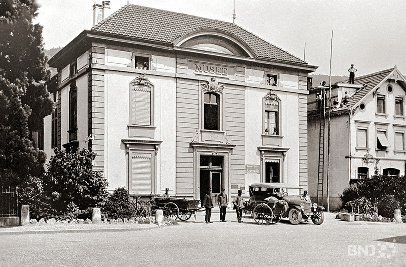 Construit en 1876, le bâtiment a tout d'abord abrité un musée avant d'être transformé en cinéma en 1923 par Alfred Aquadro, un photographe visonnaire de La Neuveville. (PHOTO : Ciné2520)