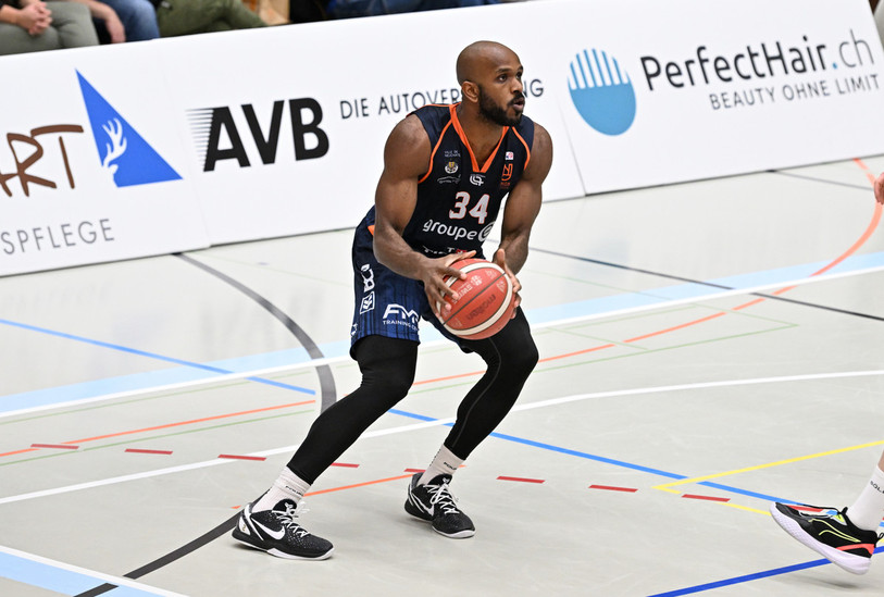 Darious Moten et ses coéquipiers parviendront-ils à surprendre Massagno ? (photo: Georges Henz)