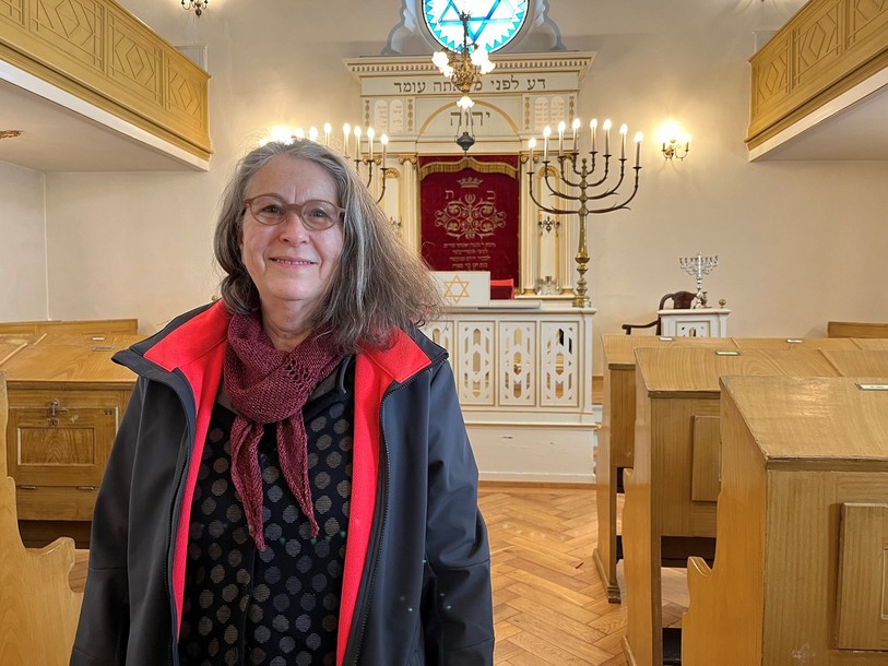 Charlotte Schnegg, responsable de la Synagogue de Bienne, recense plusieurs actes d'antisémitisme envers la communauté juive de Bienne.