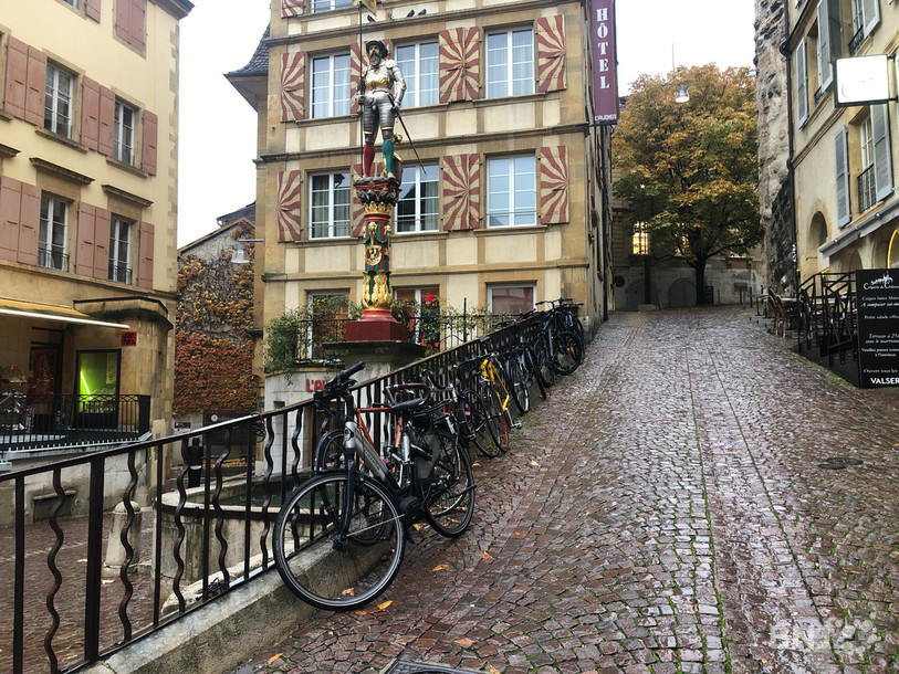 La sécurité publique de Neuchâtel a posé une ligature sur plusieurs vélos soupçonnés d'être abandonnés à Neuchâtel.