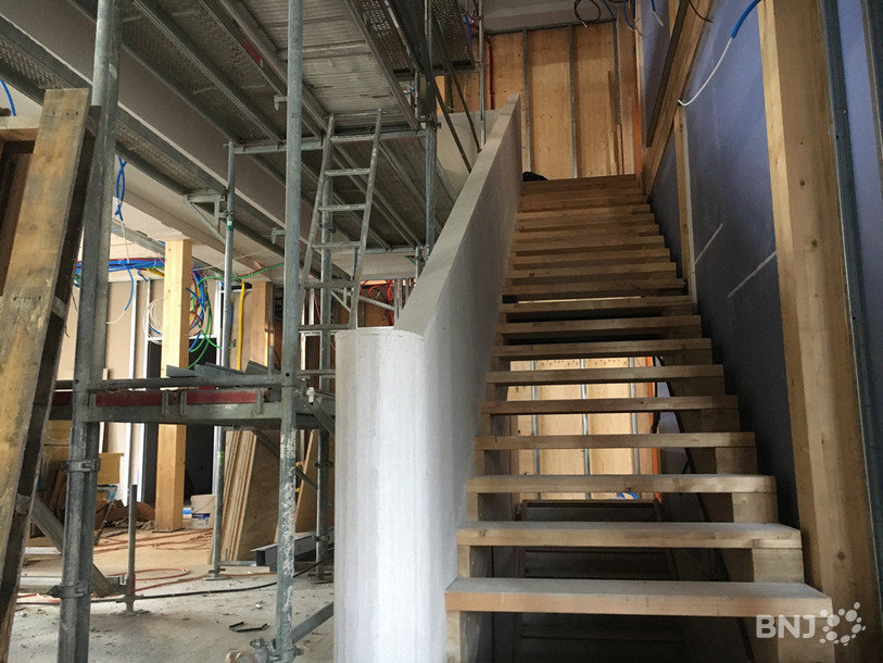 Un imposant escalier va délimiter les espaces du nouveau Centre de recherche et de conservation.