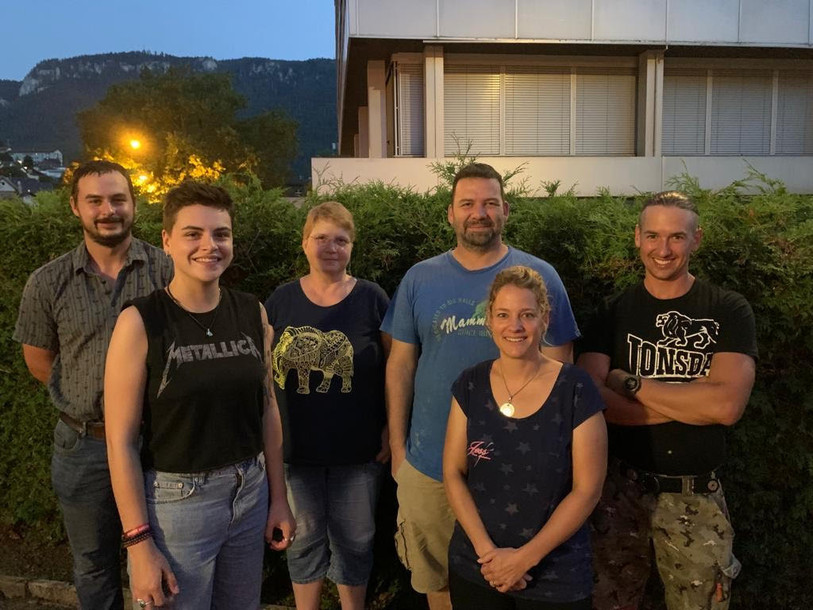 Une partie des membres du nouveau groupe de travail du marché paysan. (Photo: groupe de travail marché paysan) (de gauche à droite) Matthieu Beuchat, Sarah Beuchat, Véronique Herzl (ancienne), Pascal Amrein, Jessica Lüthi-Tobler, Stéphane Girardin