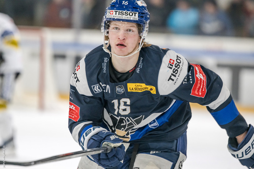 Victime d'une grosse charge vendredi dernier contre Bâle, Ludovic Voirol était de retour sur la glace ce dimanche contre Thurgovie. (Photo : Jonathan Vallat)