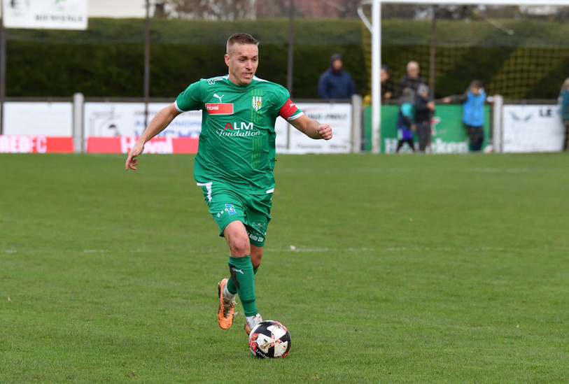 Le FC Courtételle du capitaine Tom Villemin s'est incliné à La Chaux-de-Fonds. (Photo : archives Georges Henz)